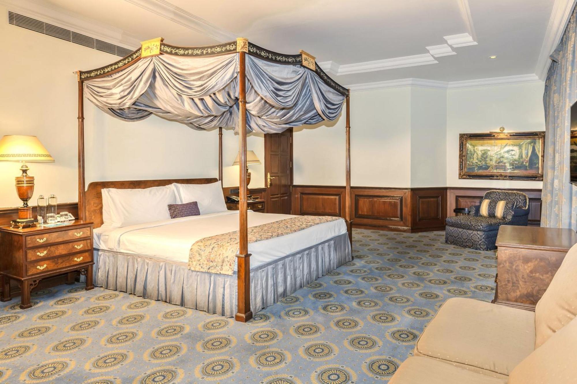 Le Royal Meridien Ченай Екстериор снимка